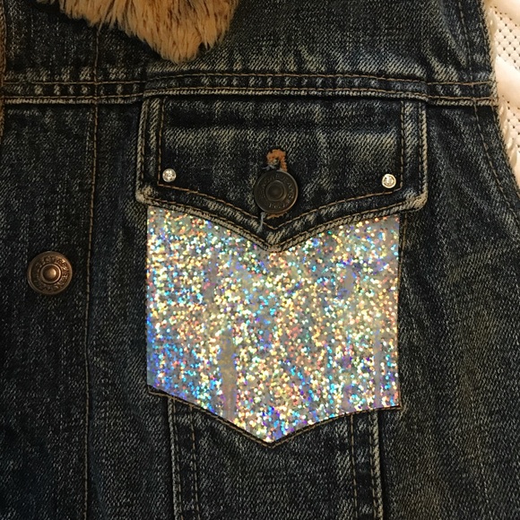 GAP Denim Vest - Picture 4 of 7